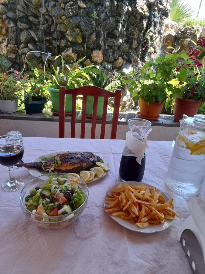 Bar Restorant Hotel Altini Wlora Zewnętrze zdjęcie