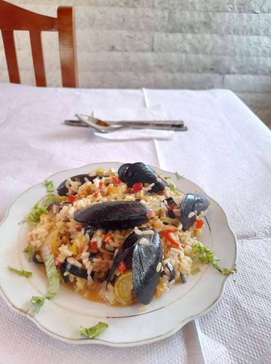 Bar Restorant Hotel Altini Wlora Zewnętrze zdjęcie